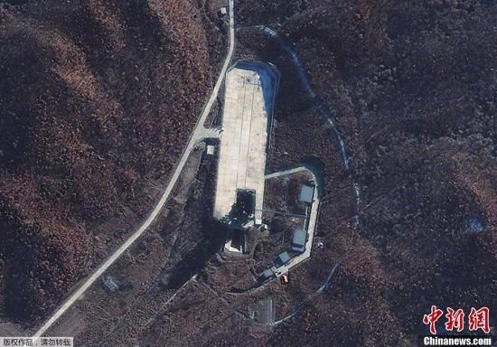  朝鮮宇宙空間技術委員會發(fā)言人說，朝鮮將于本月10日至29日間發(fā)射衛(wèi)星。圖為國外媒體近日公布的俯瞰朝鮮衛(wèi)星發(fā)射場照片。 
