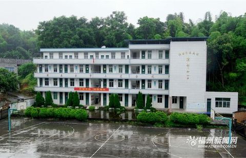 曾記否？那消失于海角的“潮水班”