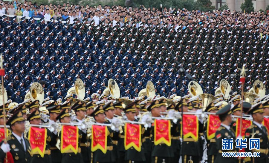 （時(shí)政）（4）紀(jì)念中國(guó)人民抗日戰(zhàn)爭(zhēng)暨世界反法西斯戰(zhàn)爭(zhēng)勝利70周年大會(huì)專(zhuān)項(xiàng)演練順利舉行