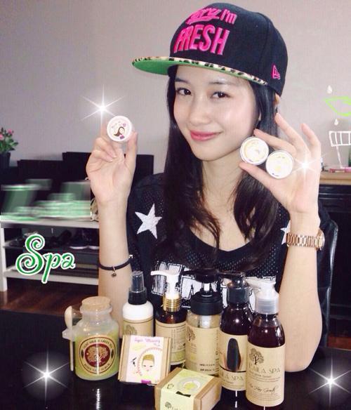 越南大學(xué)?；滩杳米呒t 高顏值似Anglebaby